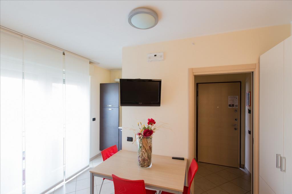 Residenza Villa Regina モンツァ エクステリア 写真