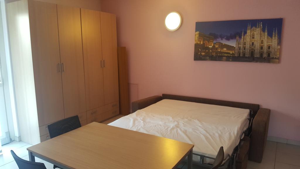 Residenza Villa Regina モンツァ エクステリア 写真